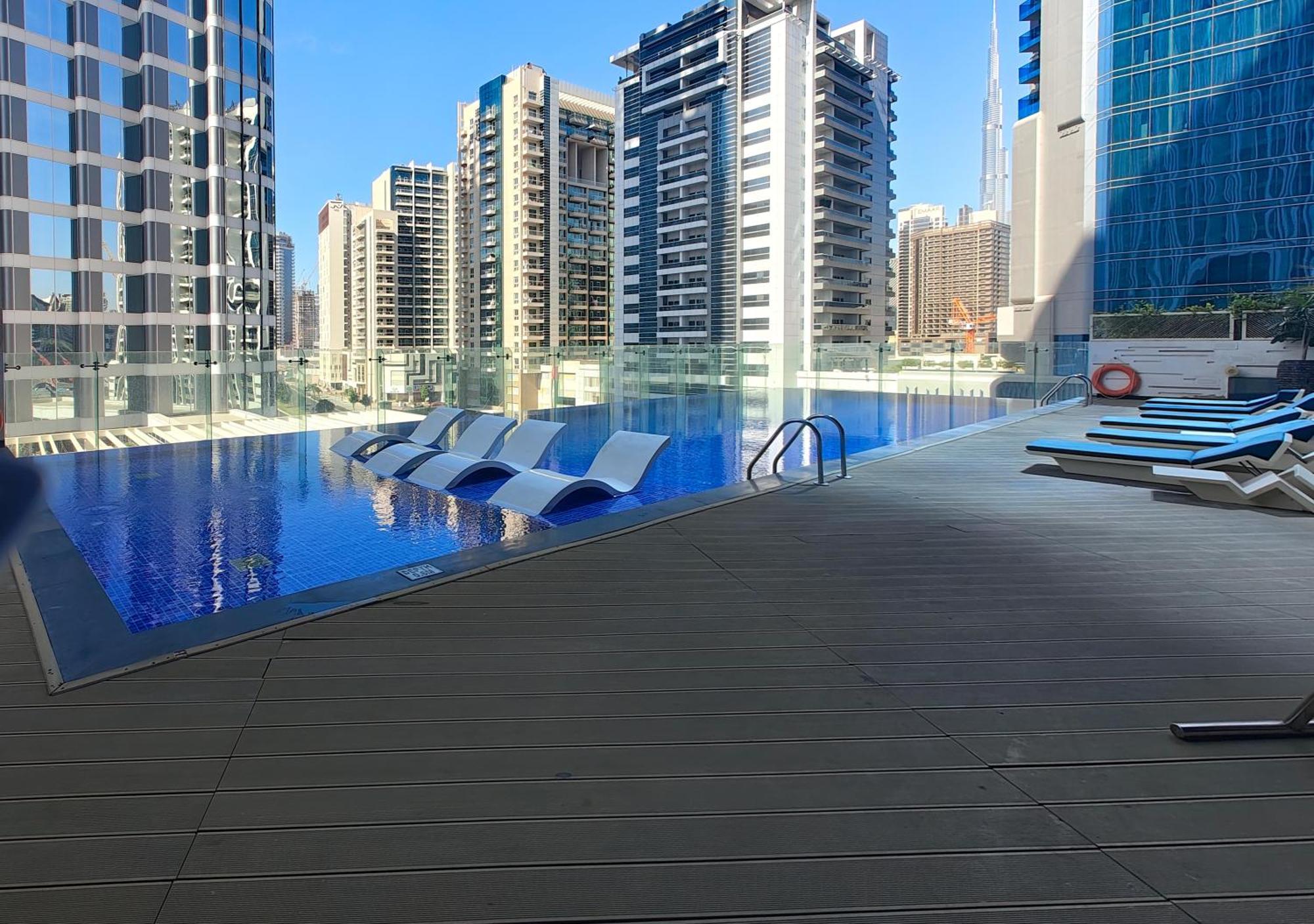 Appartement Welhome - Opulent Retreat With Panoramic Cityscape Views Dubai